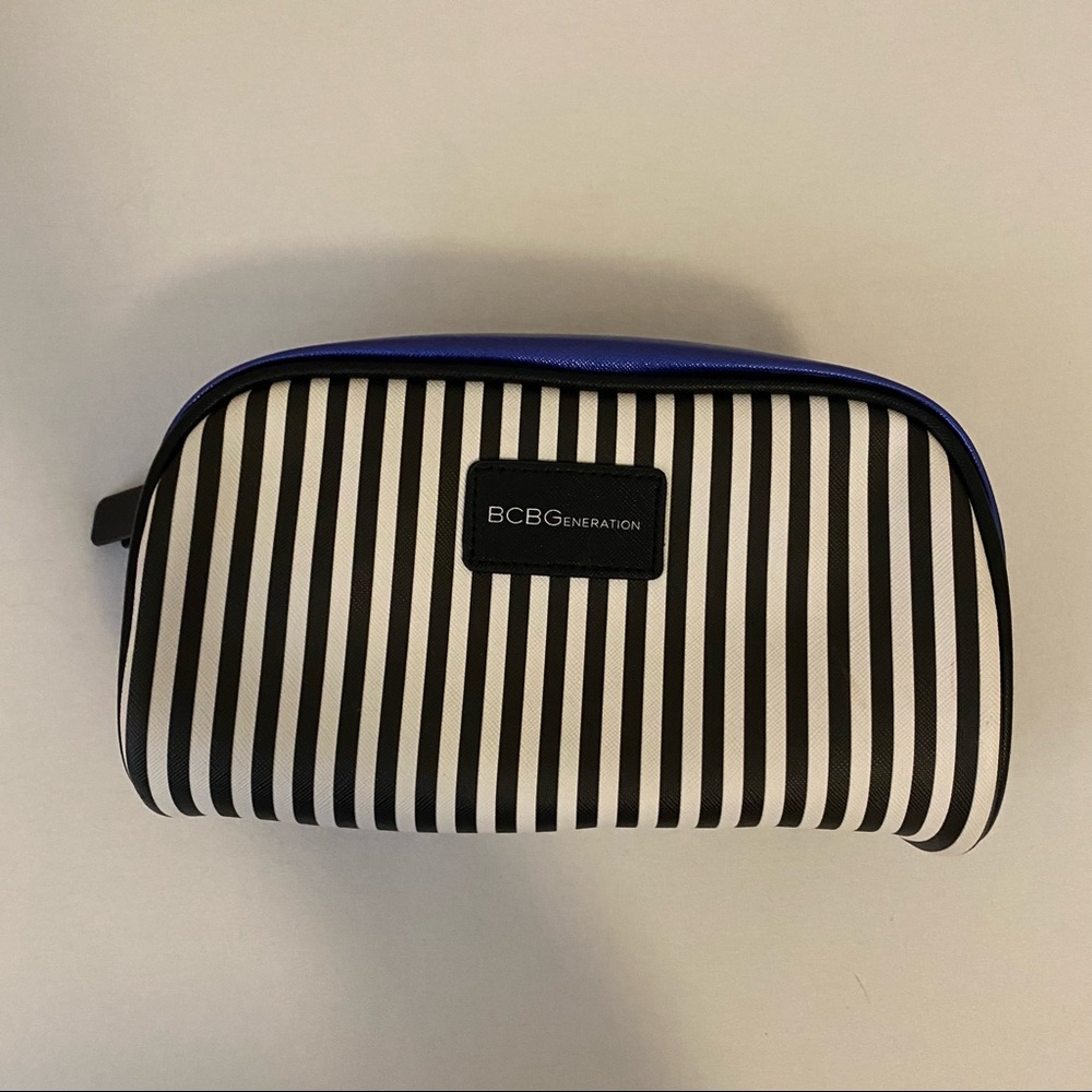 MAKEUP BAG